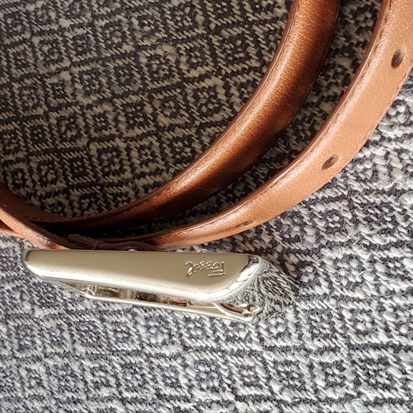 Fossil Timeless Leather Belt, Silver Buckle, Whiskey Brown, Medium, EUC - Picture 5 of 13